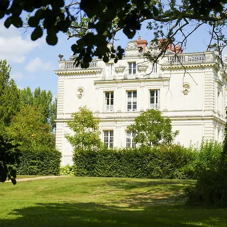 Chateau Du Loroux Villa